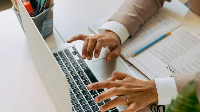 Sistem Tracking Otomatis AppScript — Kediri